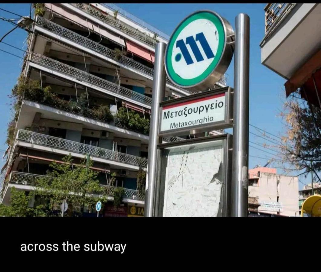 Athenshub - Across Metro Station Apartment Exterior photo